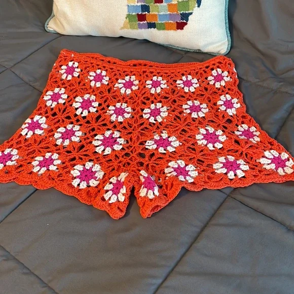 Flower Power Orange Pink Crochet L New Shorts Retro Hippie Festival Woodstock - Picture 4 of 4
